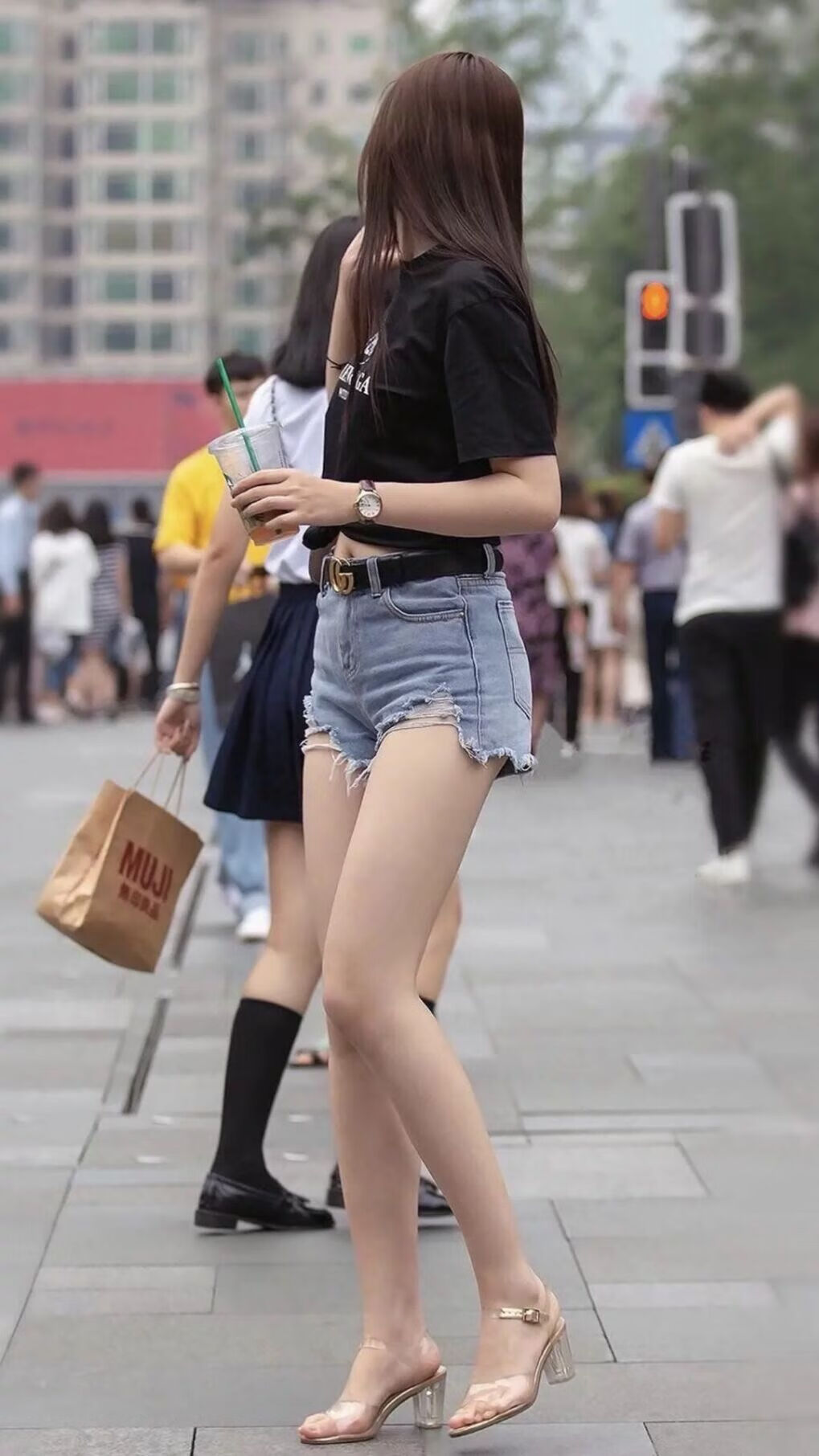 一带一路合作推动中国足球走向世界舞台