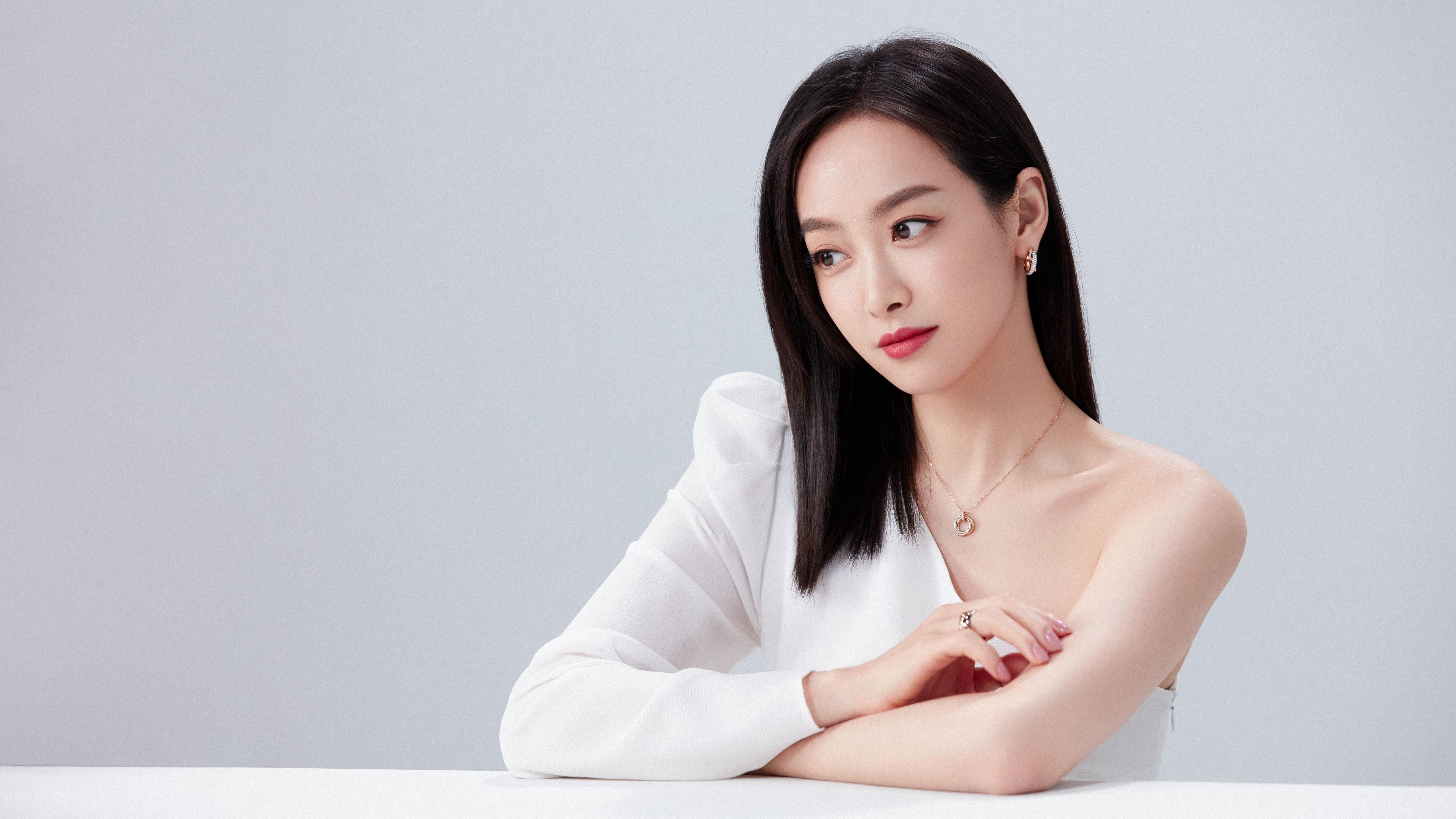 新能源和绿色材料结合，打造未来一流绿色足球场馆，绿色新能源的优缺点