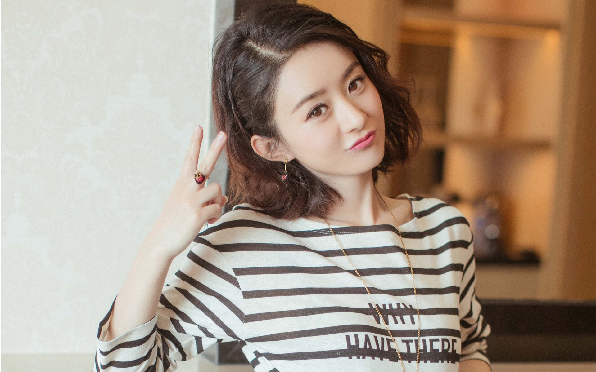 职业联赛鼓励原创球迷口号增强主场独特氛围，球队鼓励