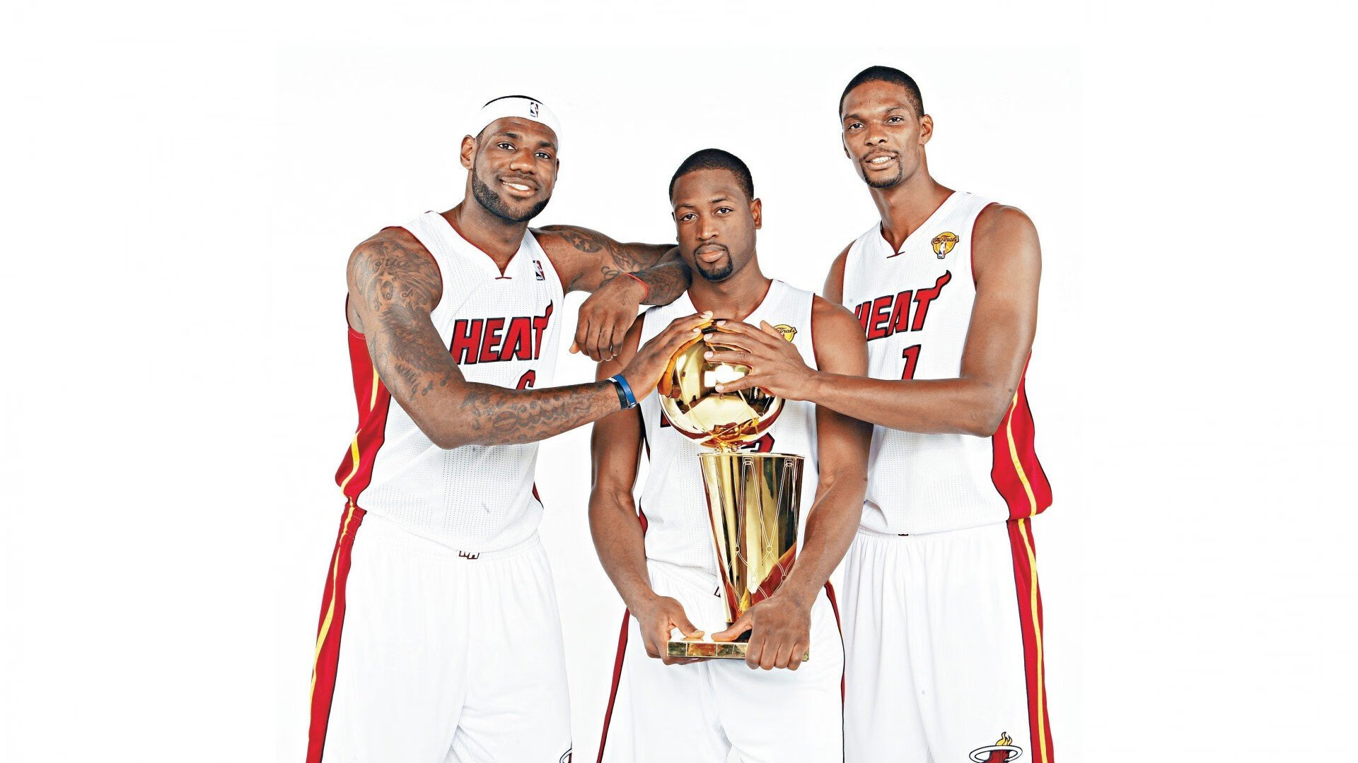 _远征马拉松：穿越荒漠与丛林的极限体验_，征战马拉松