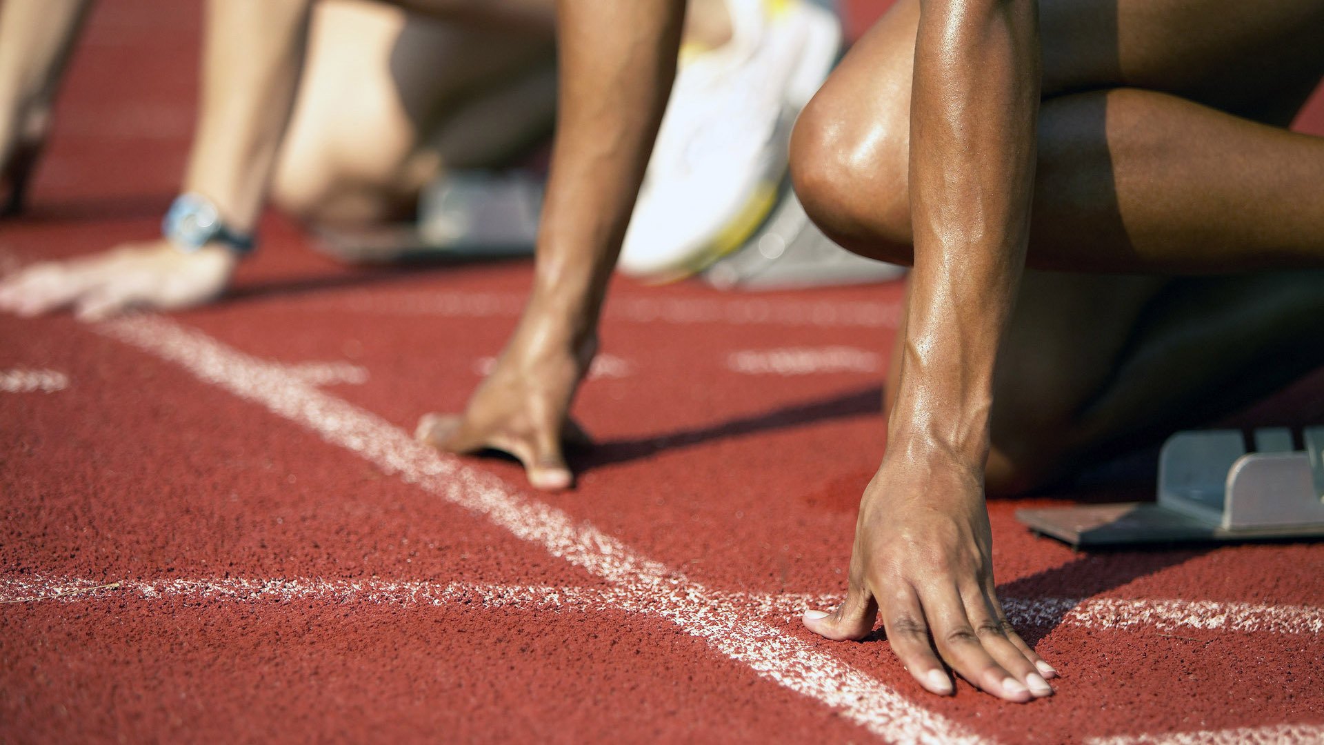 _老鹰快攻犀利，精彩对决不断_，老鹰秒训