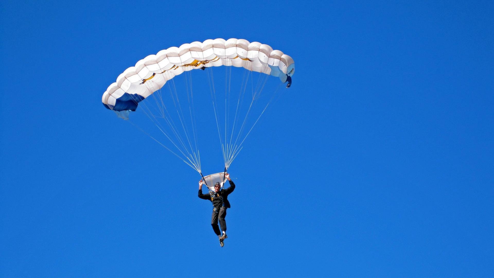 爱游戏下载-守望先锋 电竞市场持续扩张，守望先锋年度电竞游戏